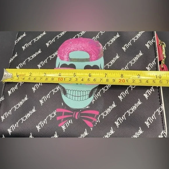 Betsey Johnson Pink&Mint Skull Clutch.NWOT - See Pics for Details- 2 Minor Flaws - Picture 6 of 13